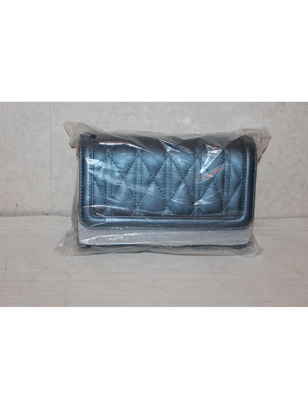 NEW Save The Girls Cleo Cell Phone Touchscreen Blue Crossbody Purse with RFID